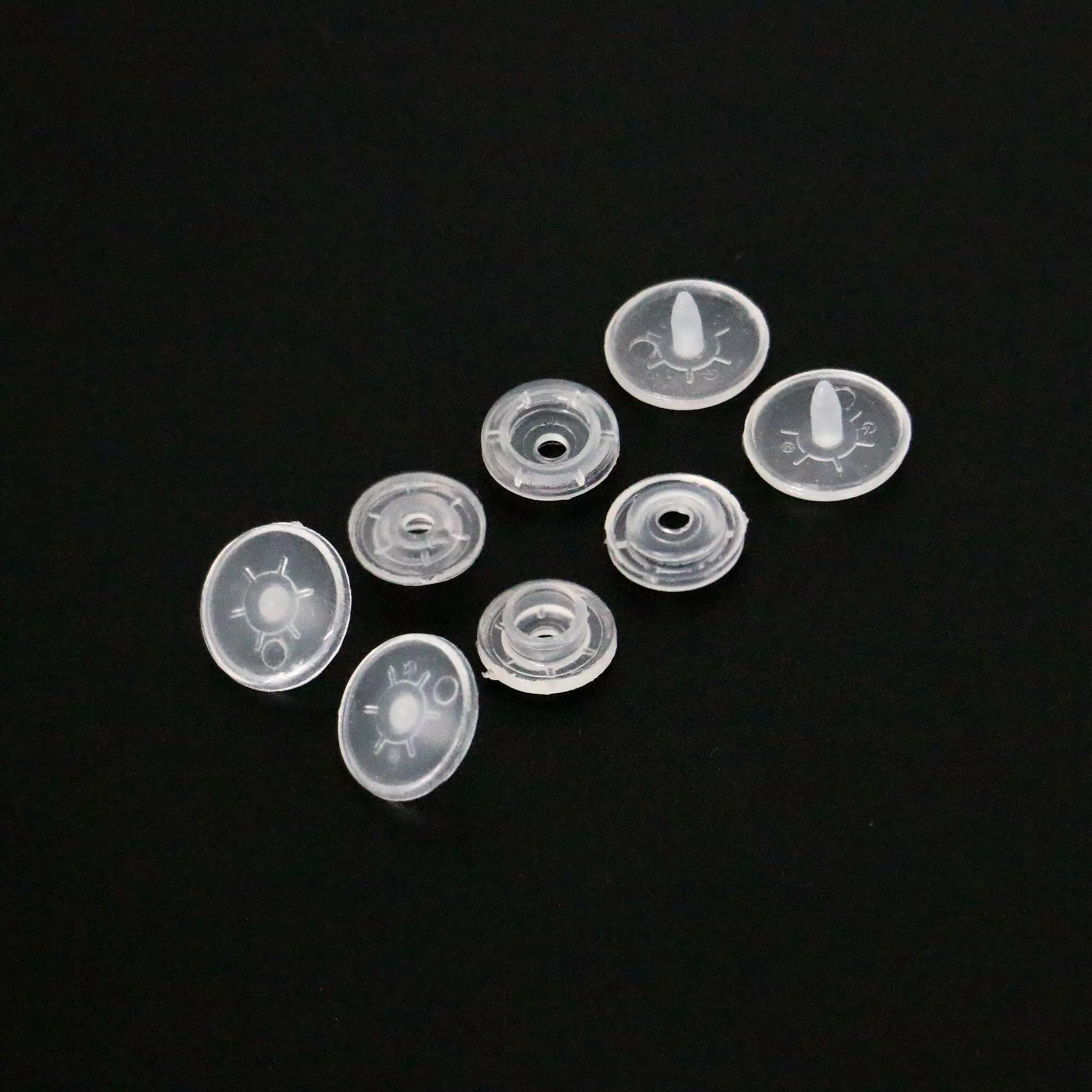 I Like Big Buttons! 1000 Sets of KAM Plastic Snaps Giveaway (40