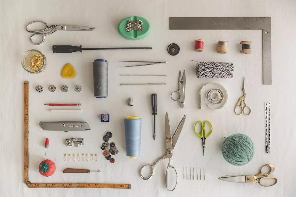 15 Essential Tools for Your Beginner Sewing Kit