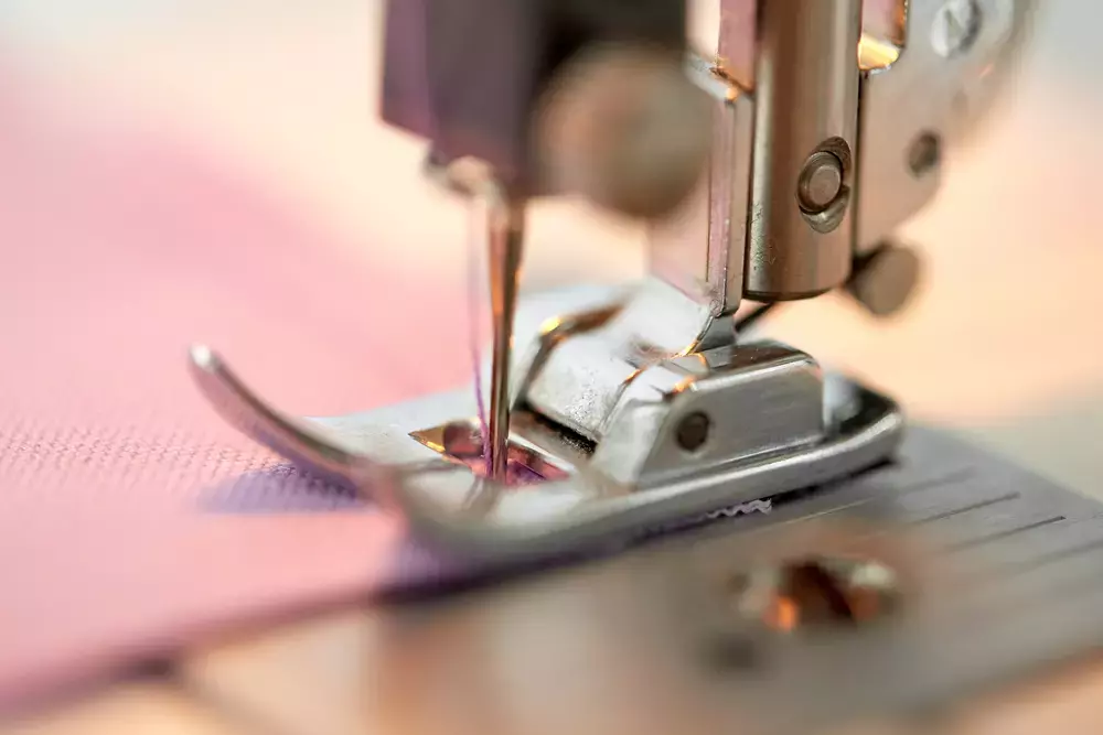 How to choose embroidery needle: 4 conditions to consider - Stitch