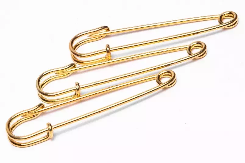 Jumbo Gold Tone Safety Pins - Safety Pin Crafts - Walter Drake